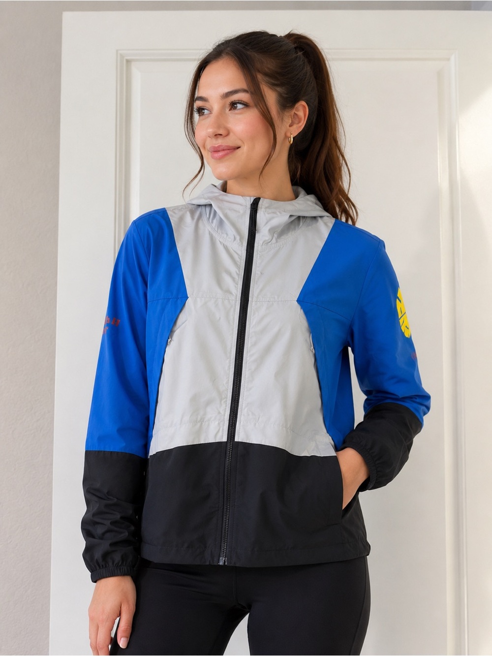 The North Face trailwear windbreaker